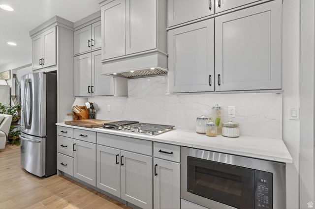 1390 E ORCHARD RIDGE LN, Kaysville, UT 84037