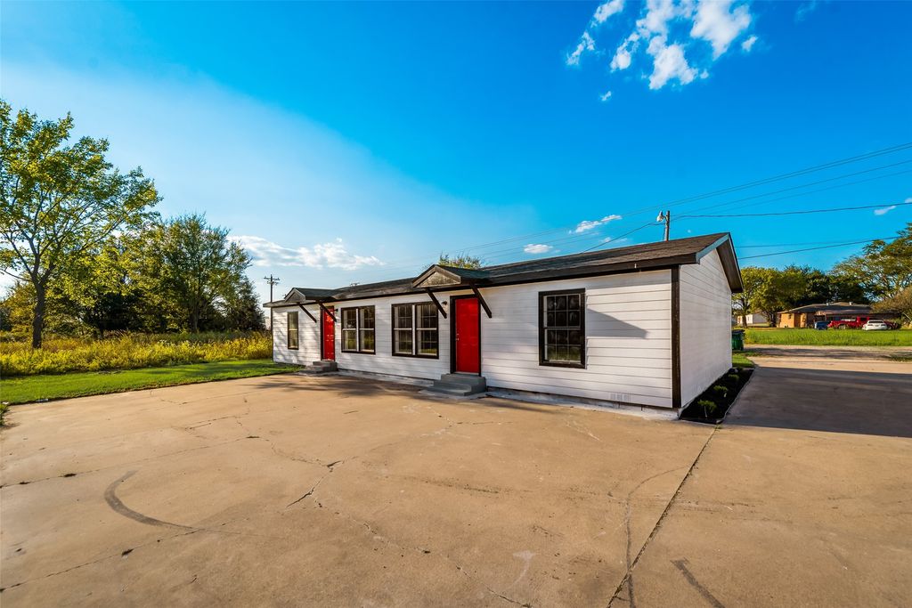 109 kelly Lane, Seven Points, TX 75143