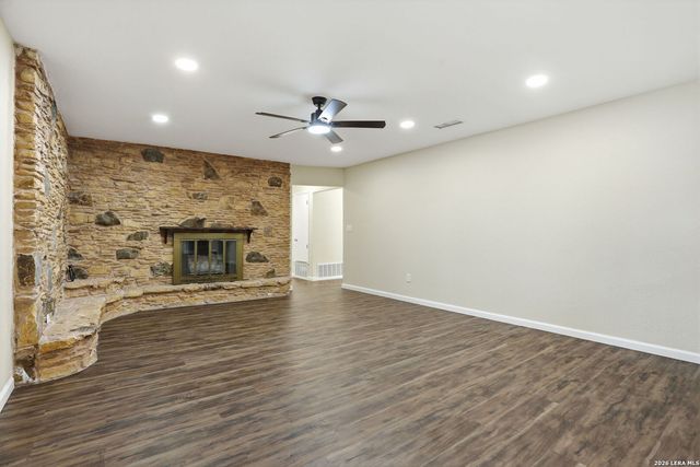 229 SHERRI DR, Universal City, TX 78148