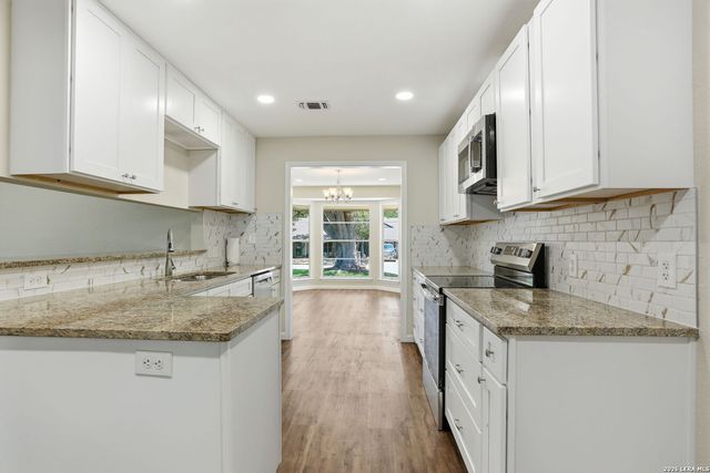 229 SHERRI DR, Universal City, TX 78148