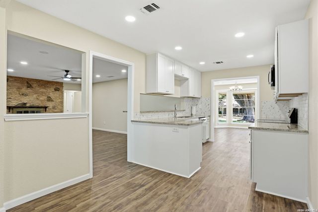 229 SHERRI DR, Universal City, TX 78148
