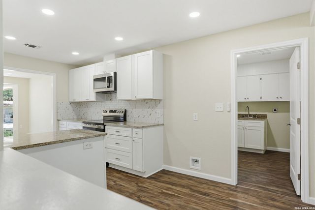 229 SHERRI DR, Universal City, TX 78148