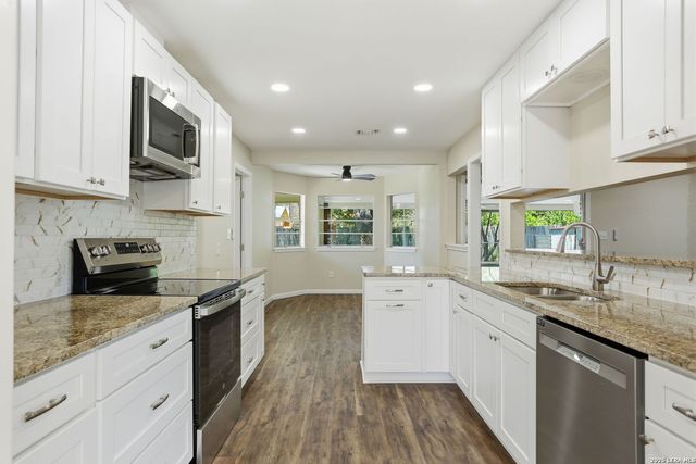 229 SHERRI DR, Universal City, TX 78148