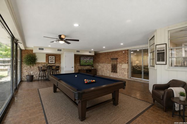 229 SHERRI DR, Universal City, TX 78148