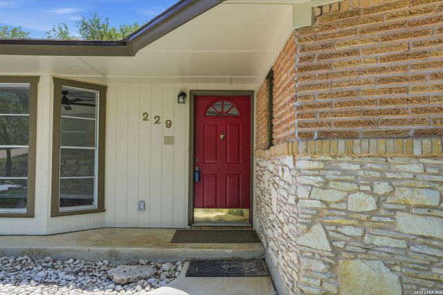 229 SHERRI DR, Universal City, TX 78148