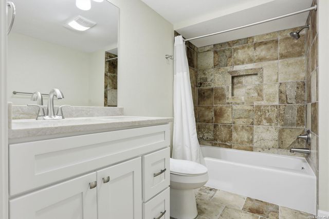 229 SHERRI DR, Universal City, TX 78148