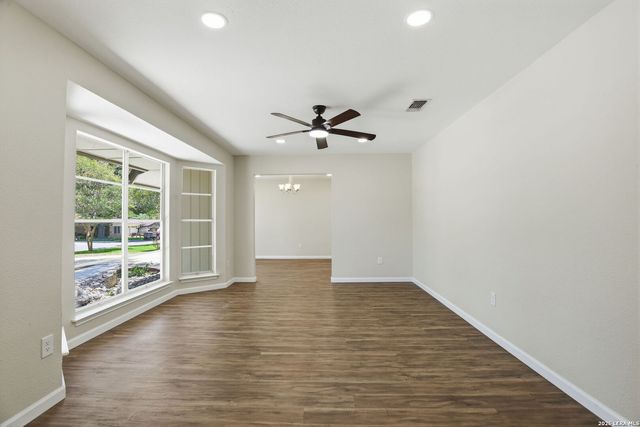 229 SHERRI DR, Universal City, TX 78148