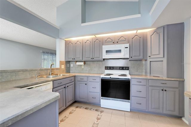 5933 GROVELINE DRIVE, Orlando, FL 32810
