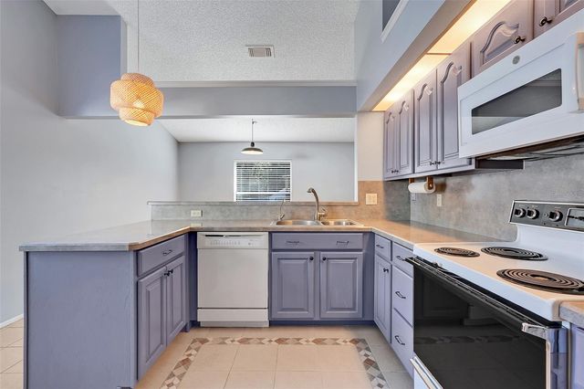 5933 GROVELINE DRIVE, Orlando, FL 32810