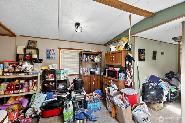 114 Enchanted Valley Drive, Vader, WA 98593