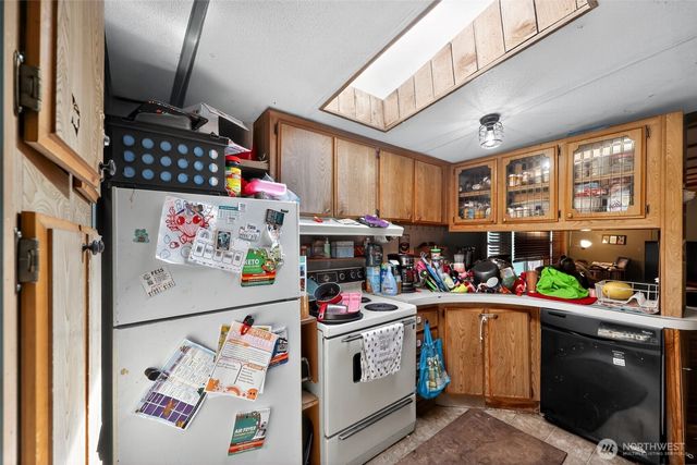 114 Enchanted Valley Drive, Vader, WA 98593