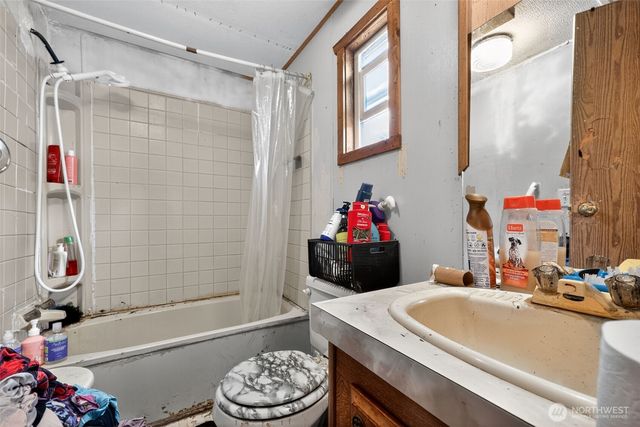 114 Enchanted Valley Drive, Vader, WA 98593