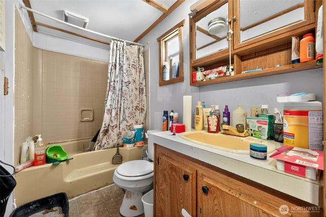 114 Enchanted Valley Drive, Vader, WA 98593