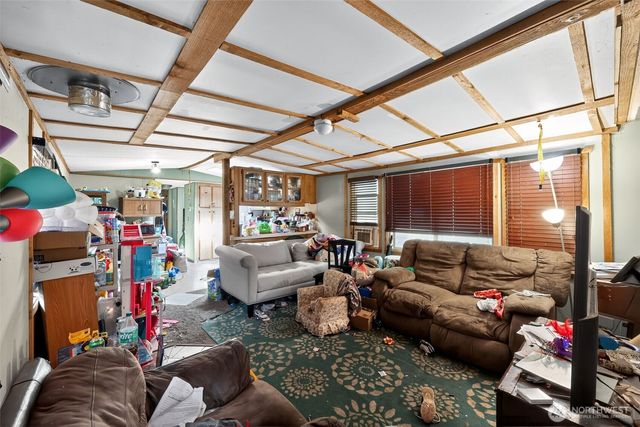 114 Enchanted Valley Drive, Vader, WA 98593