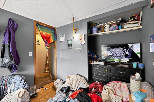 114 Enchanted Valley Drive, Vader, WA 98593