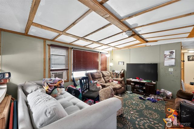 114 Enchanted Valley Drive, Vader, WA 98593