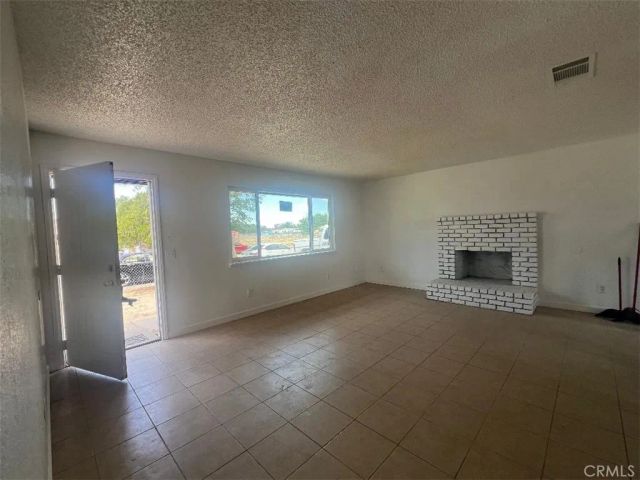 15232 Greenrock, Lancaster, CA 93535