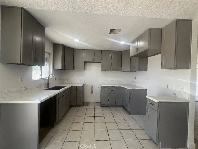 15232 Greenrock, Lancaster, CA 93535
