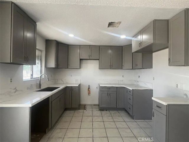 15232 Greenrock, Lancaster, CA 93535