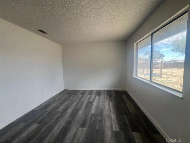 15232 Greenrock, Lancaster, CA 93535