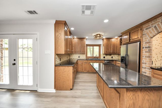 3923 Cypress Lake Drive, Spring, TX 77388