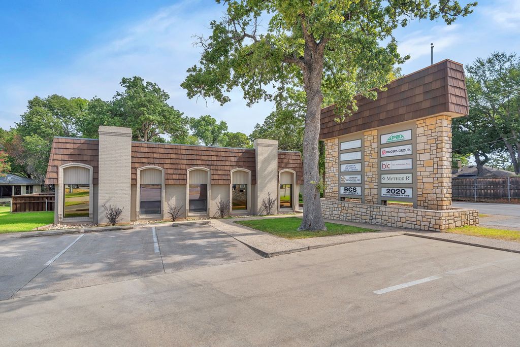 2020 W Northwest Highway 116, Grapevine, TX 76051 — exterior