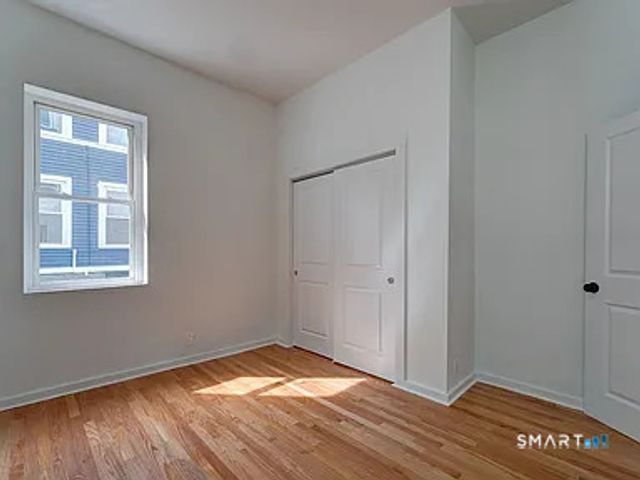 522 Elm Street 3, New Haven, CT 06511