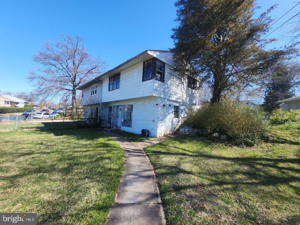 1911 RAY LEONARD ROAD, Landover, MD 20785