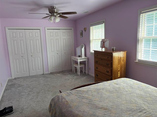 5200 Landview Drive, Newburgh, IN 47630