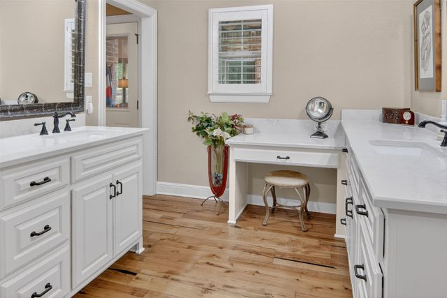 7402 Hampton Drive, Granbury, TX 76049