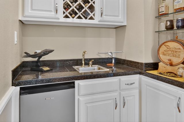 7402 Hampton Drive, Granbury, TX 76049