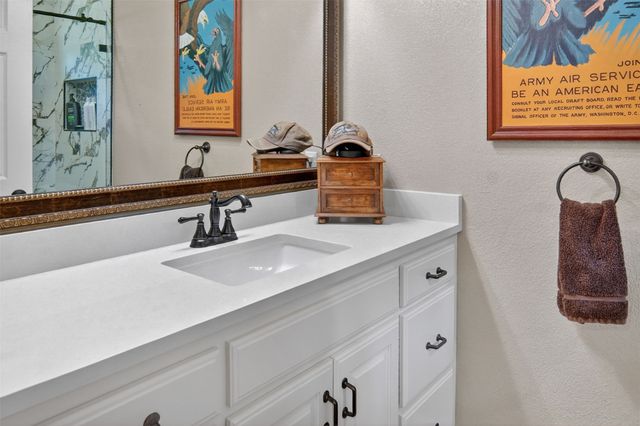7402 Hampton Drive, Granbury, TX 76049