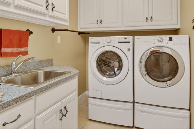 7402 Hampton Drive, Granbury, TX 76049