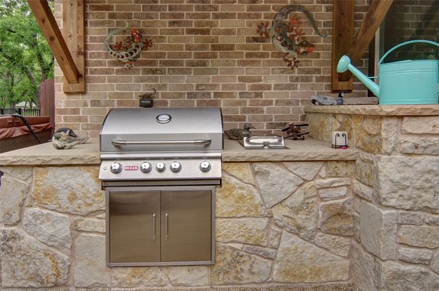 7402 Hampton Drive, Granbury, TX 76049