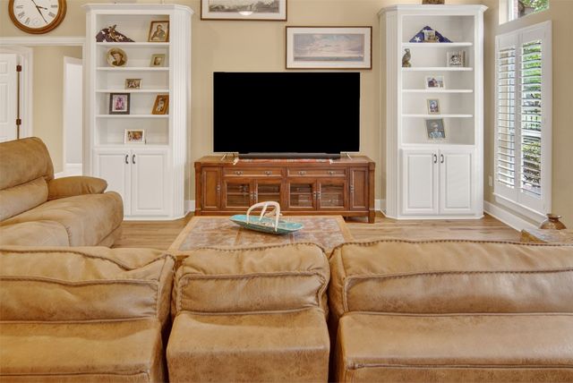 7402 Hampton Drive, Granbury, TX 76049