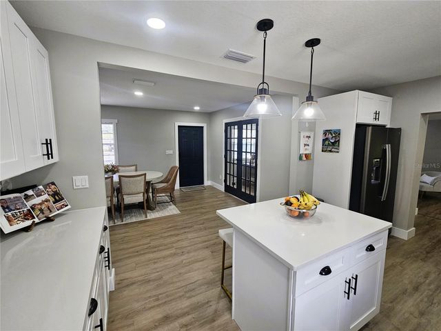 8711 N WICK PLACE, Tampa, FL 33604