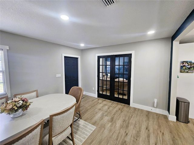 8711 N WICK PLACE, Tampa, FL 33604