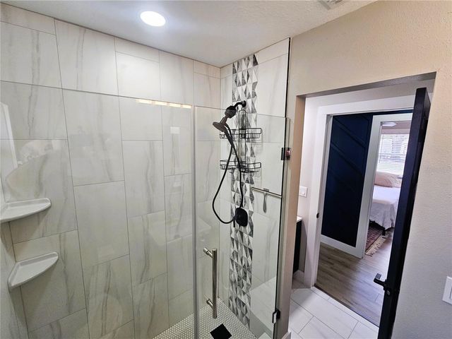 8711 N WICK PLACE, Tampa, FL 33604