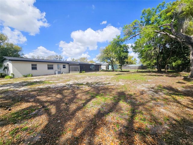 8711 N WICK PLACE, Tampa, FL 33604