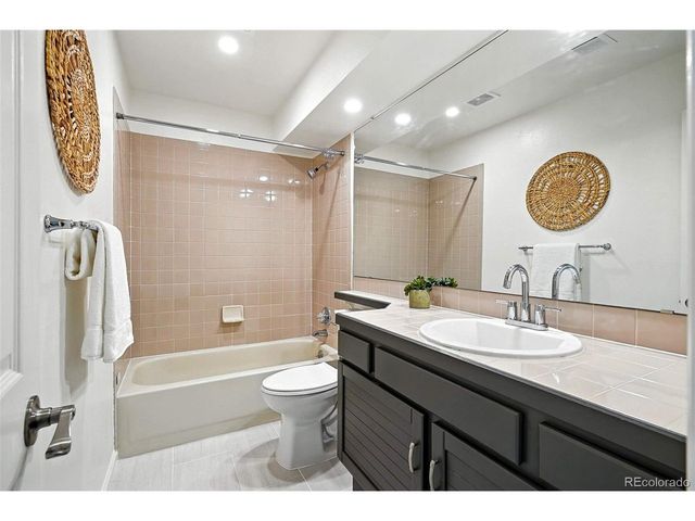 9400 E Iliff Ave 321, Denver, CO 80231