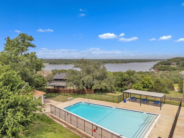 2200 Pedernales Court, Granbury, TX 76048