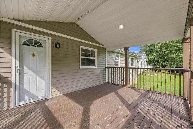 5808 Tonawanda Creek N Road, Pendleton, NY 14094