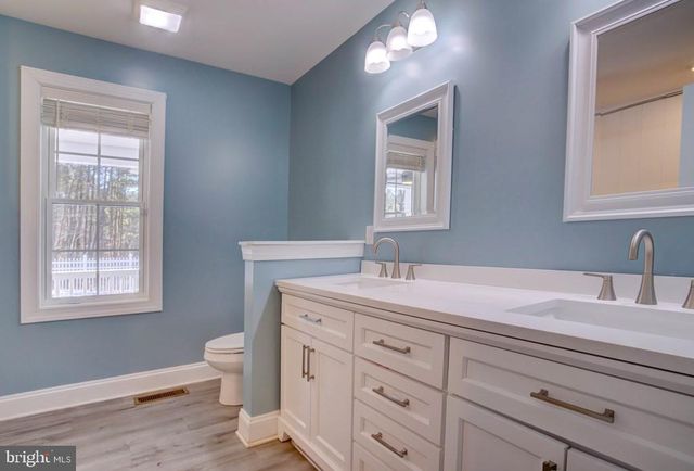 23337 HOLLY HILL LN, Wallops Island, VA 23337