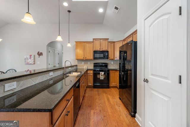 601 Abbey Drive, Woodstock, GA 30188