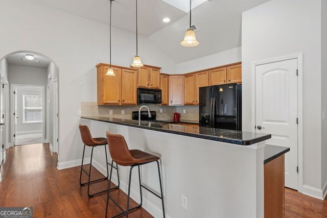601 Abbey Drive, Woodstock, GA 30188