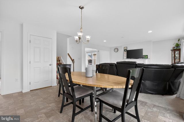 387 RESERVE LN, Mechanicsburg, PA 17050