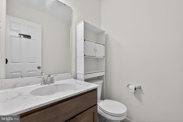 387 RESERVE LN, Mechanicsburg, PA 17050