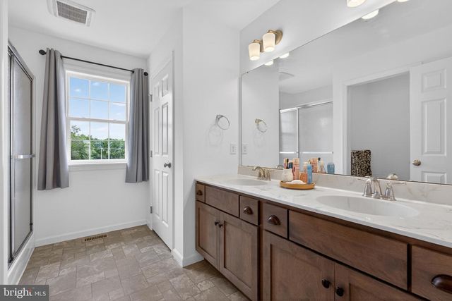 387 RESERVE LN, Mechanicsburg, PA 17050