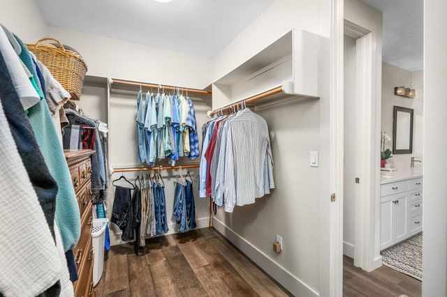 361 Rolling View CT, Canyon Lake, TX 78133