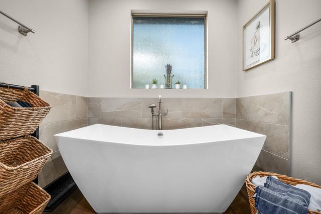 361 Rolling View CT, Canyon Lake, TX 78133